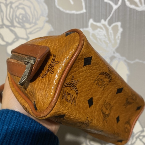 Mcm mini Boston- Germany -Authentic ✅Well used condition -firm in price . - Picture 7 of 16